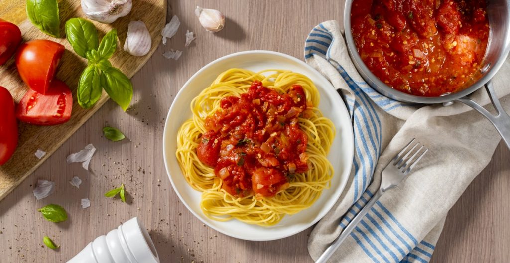 Quick and Easy Tomato Basil Sauce CATELLI®